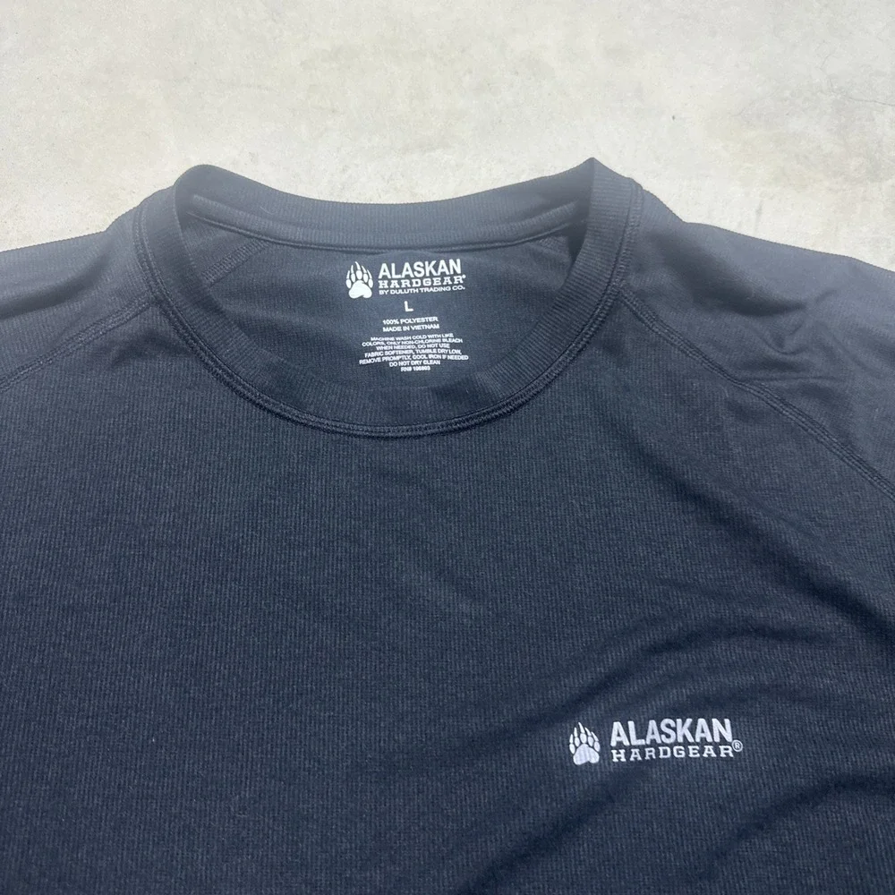 Alaskan Hardgear Black Long Sleeve Athletic Top Men's Size Large Performance